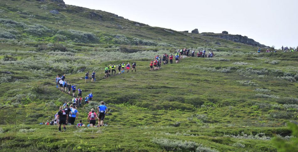 Emelie Forsberg & Andreas Svanebo laddar för AXA Fjällmaraton