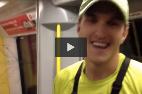 Se killen som vinner över tunnelbanan!